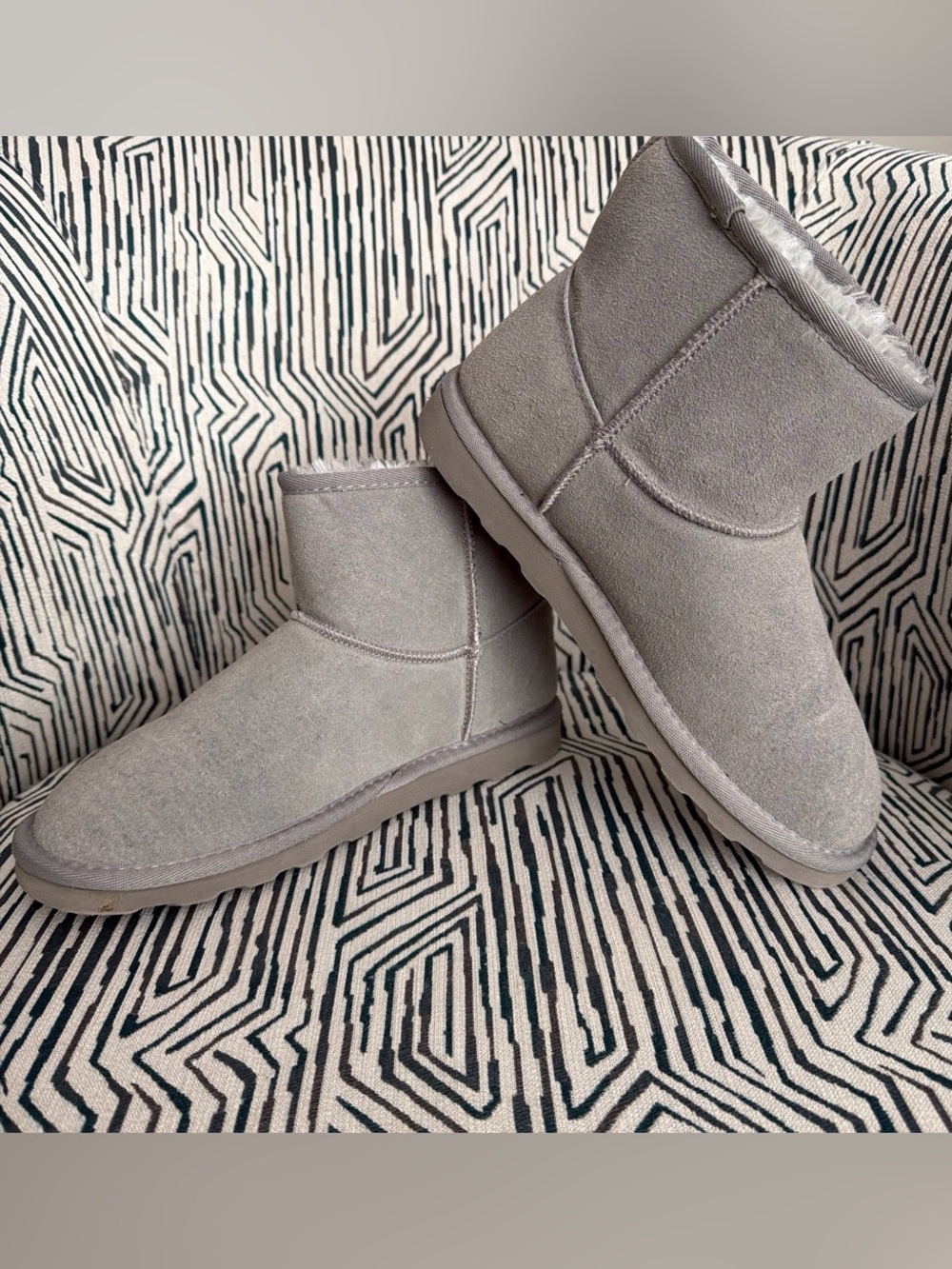 Time and Tru Women's Short Grey Suede Winter Boots